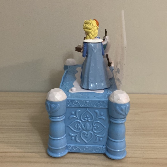 Disney Frozen Olaf-Anna-Elsa music and movements Jewelry box with a drawer - Picture 5 of 8